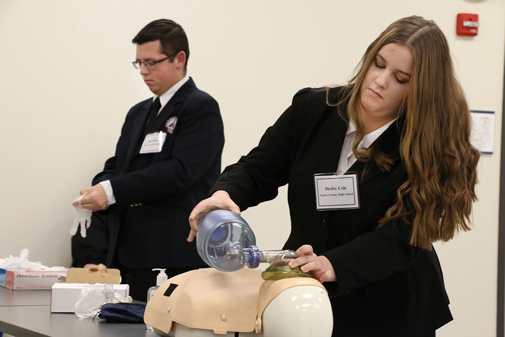 STUDENTS COMPETE AT REGIONAL HOSA EVENT SKYCTC